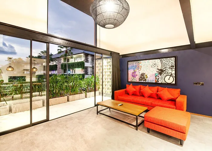 Contemporary Loft 200m From Shore *